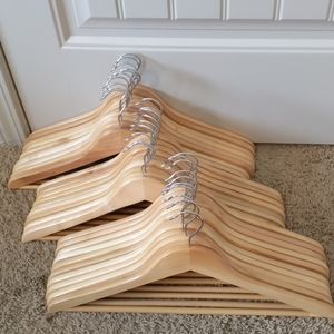 AmazonBasics Wood Suit Hangers - 30 Pack